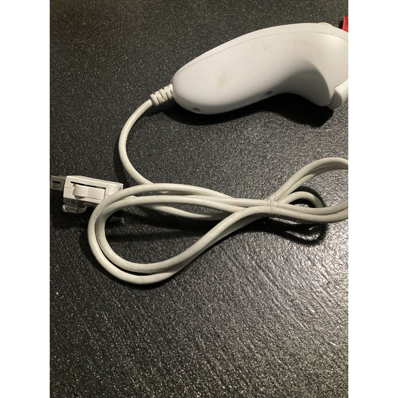 Official OEM White Nintendo Nunchuck for Nintendo Wii or Wii U - Picture 3 of 9